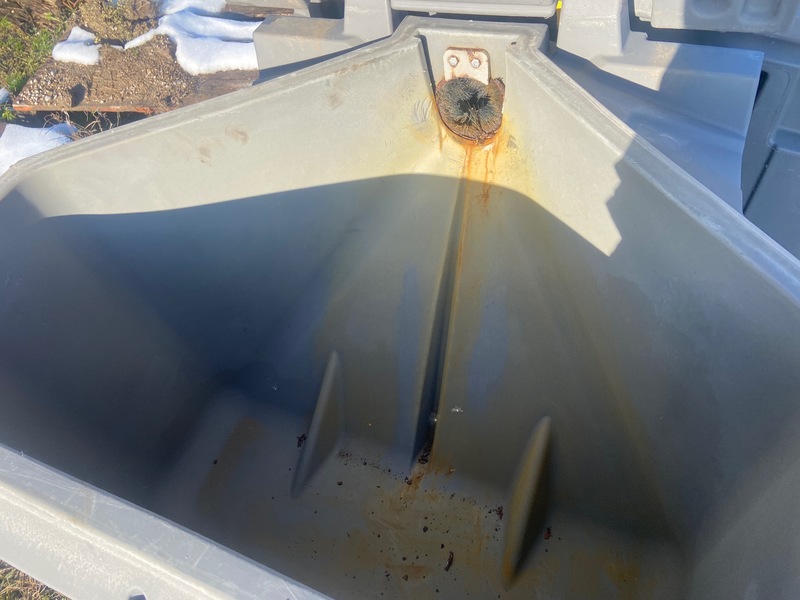 Miscellaneous  Boss Quick Cube Salt Totes For Speader Photo